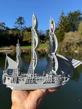Miniature HO-Scale Sailing Ship Columbia with Sails and Cannons Theme Park