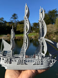 Miniature HO-Scale Sailing Ship Columbia with Sails and Cannons Theme Park