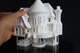 Gold Rush Bay Tudor Style "Castle House" White HO-Scale 1:87 INCLUDING INTERIORS