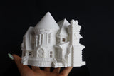 Gold Rush Bay Tudor Style "Castle House" White HO-Scale 1:87 INCLUDING INTERIORS