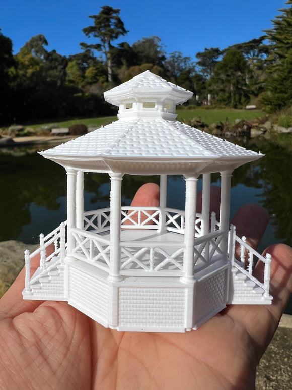 Miniature Opening White HO-Scale Stars Hollow Gazebo Victorian Built Assembled