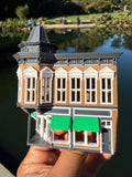 Small COLOR Miniature N-Scale Stars Hollow Taylor Doose’s Corner Market Victorian Built Assembled