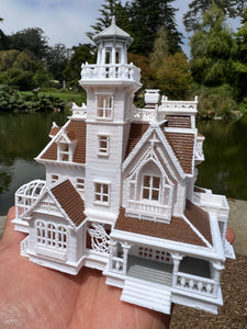 COLOR Miniature N-Scale Practical Magic Victorian House Built and Assembled