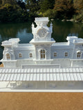 Miniature Bundle HO-Scale World Victorian Main Street Station + Platform 1:87 Model