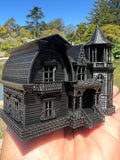 Small Black Miniature #37 N-Scale Munster Family Mansion Mockingbird Victorian House Built