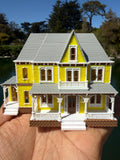 Small COLOR Miniature N-Scale Stars Hollow Dean’s House Gilmore Girls Victorian 1:160