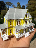 Small COLOR Miniature N-Scale Stars Hollow Dean’s House Gilmore Girls Victorian 1:160