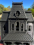 Miniature Victorian Collection #40 - Black Psycho Bates Motel House 1/87 HO Scale w/Hinge