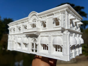 Miniature HO-Scale Victorian #39 Main Street Bank 1:87 Model