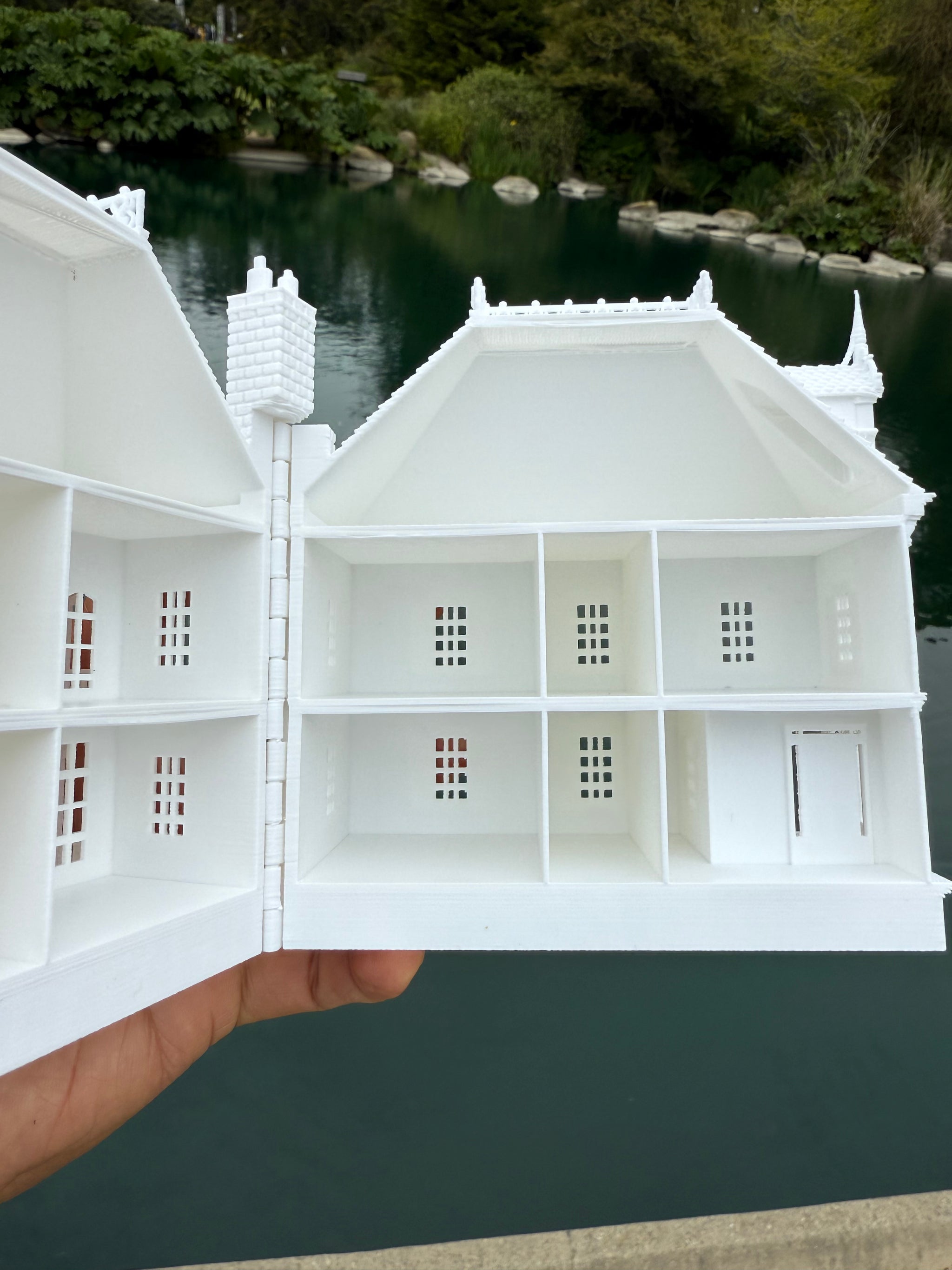 Opening Miniature HO-Scale Miniature “Mayfair Mansion” New Orleans