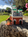 COLOR Miniature N-Scale World Victorian Main Street Station Platform 1:150 Model
