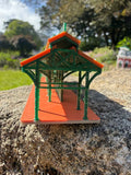 COLOR Miniature N-Scale World Victorian Main Street Station Platform 1:150 Model