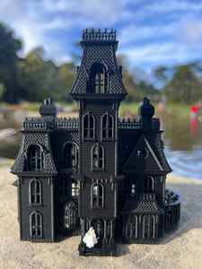 Black N-Scale Miniature #37 Addams Family Mansion Wednesday Victorian House Built 1/160