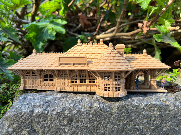 Brown HO-Scale Sonoma Valley Train Depot Wood Color (w/Interiors) 1:87 by Gold Rush Bay