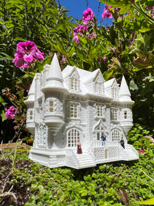 Gold Rush Bay Miniature Château Sams French Mansion 1:160 (N-Scale) House Assembled & Built