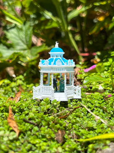 COLOR N-Scale Miniature Victorian Park Gazebo/Bandstand Blue & White 1:160 Limited Edition