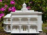 Miniature HO-Scale Port Royal Estate of New Orleans Assembled w/ Interiors by Gold Rush Bay 1:87