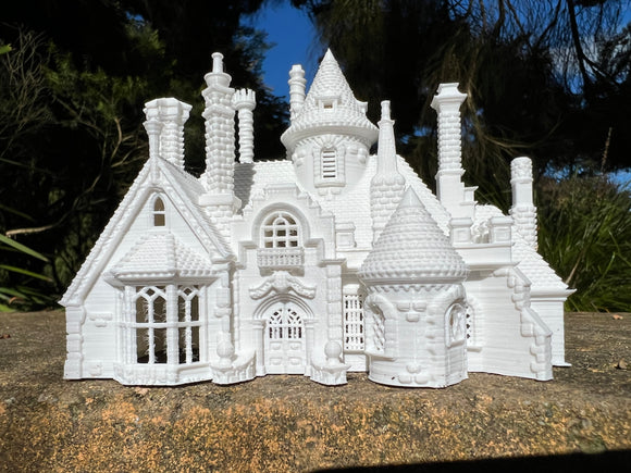 Small N-Scale Tudor Hall White 1:160 Miniature Model by Gold Rush Bay