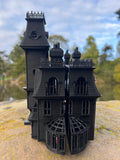 Opening Black HO-Scale Miniature #37 Addams Family Mansion Wednesday Victorian House Built 1/87 built with Hinge