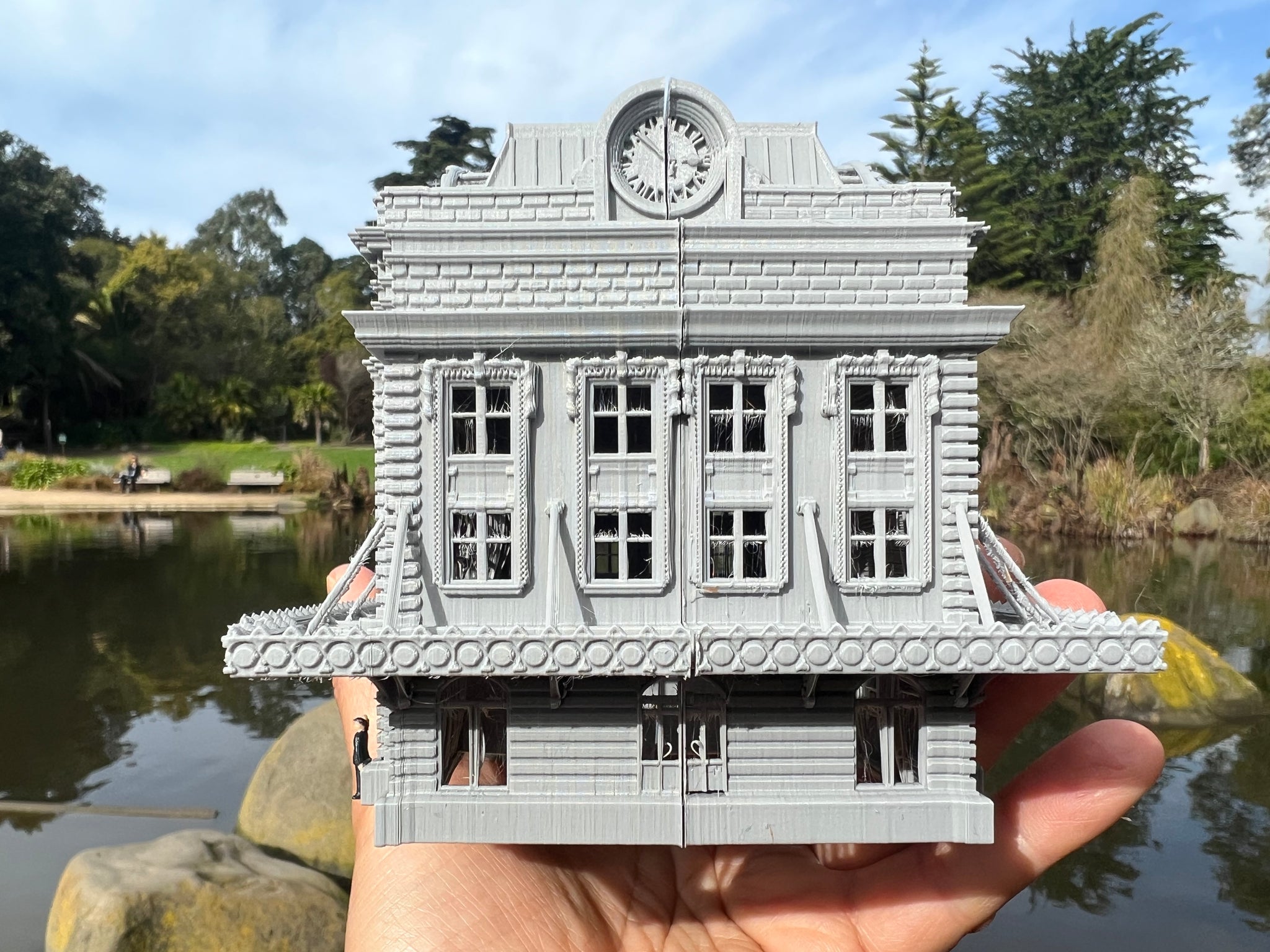 Tiny Miniature Union Train Station Classical Clock Gray Z