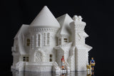 Gold Rush Bay Tudor Style "Castle House" White HO-Scale 1:87 INCLUDING INTERIORS